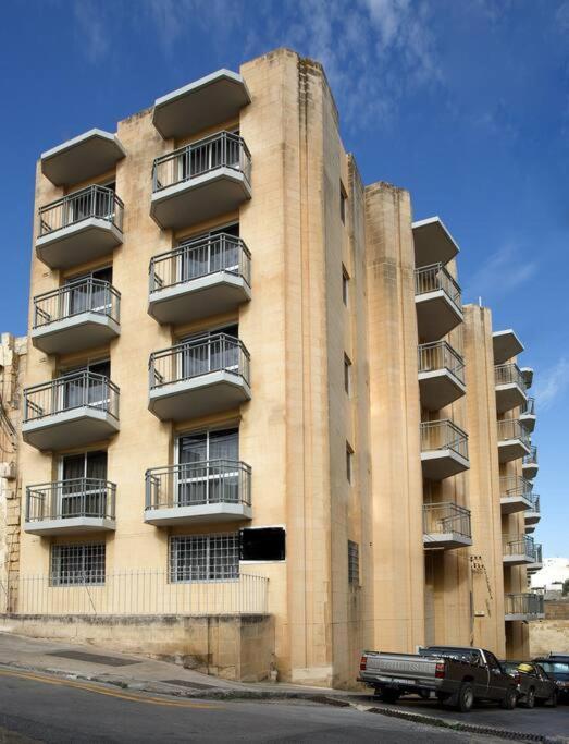 3 Bedrm Apt Seaview Balluta Bay Sliema Dış mekan fotoğraf